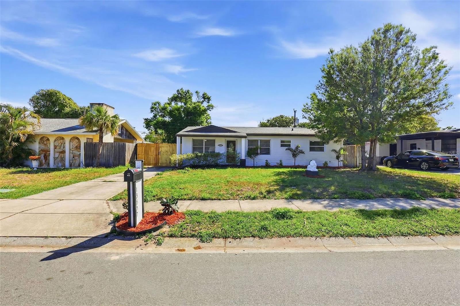 Image 4 of 45 For 13657 120th Lane