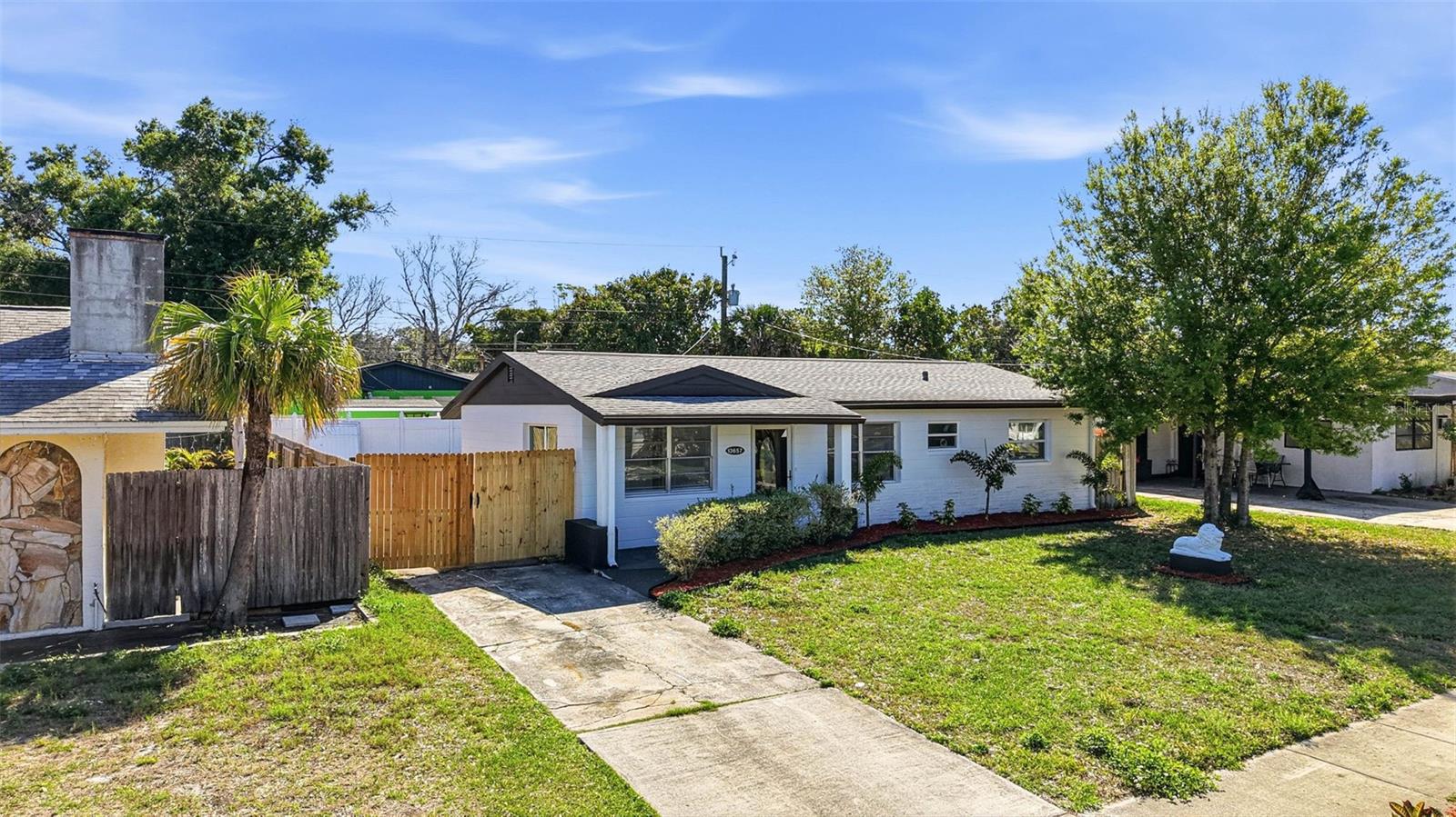 Image 5 of 45 For 13657 120th Lane