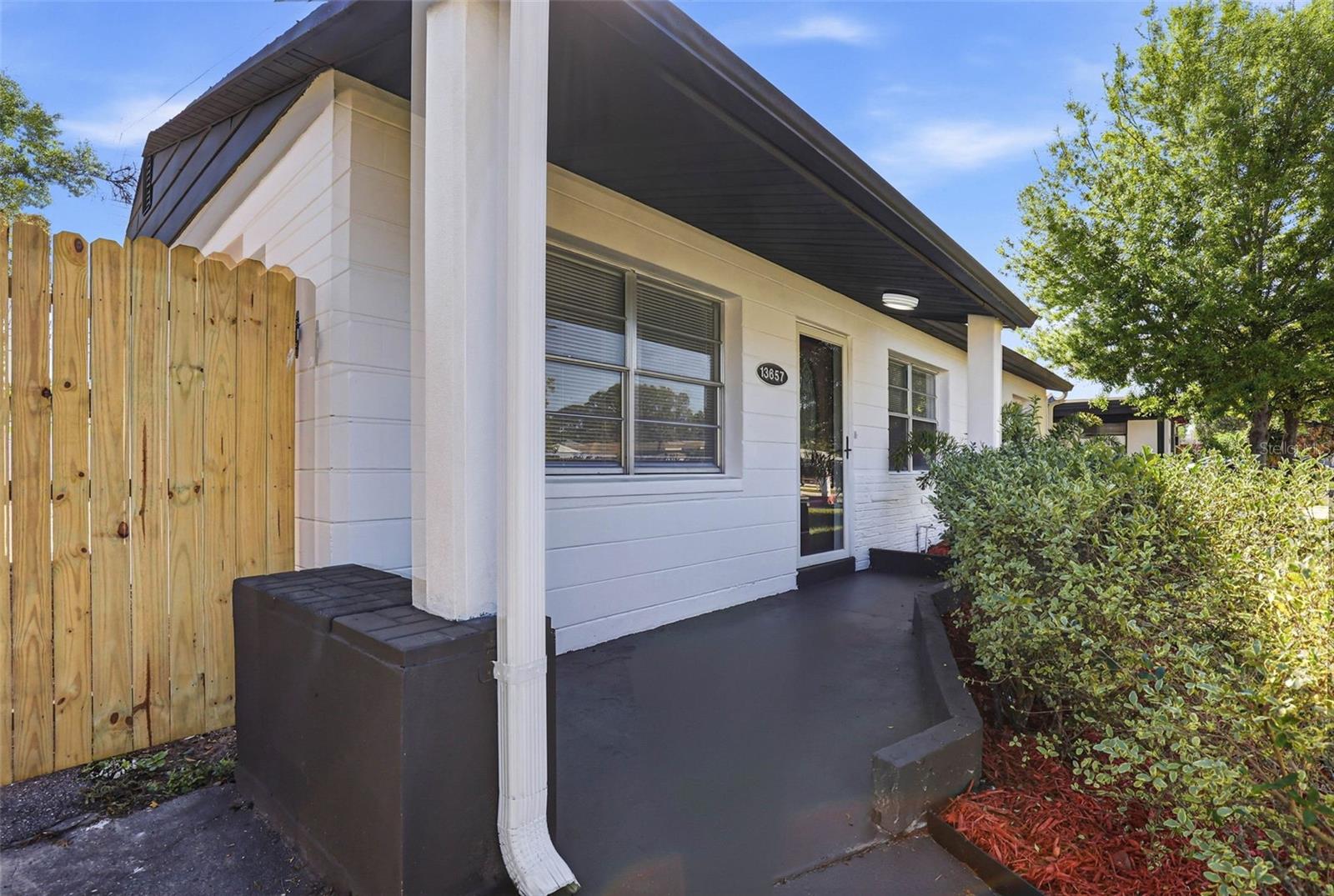 Image 9 of 45 For 13657 120th Lane