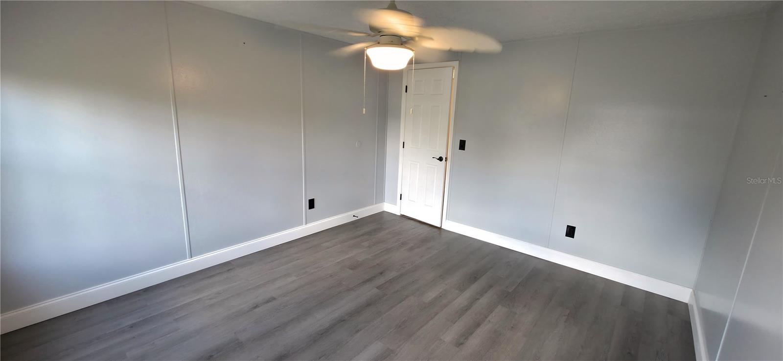 Image 20 of 28 For 9289 Scepter Avenue