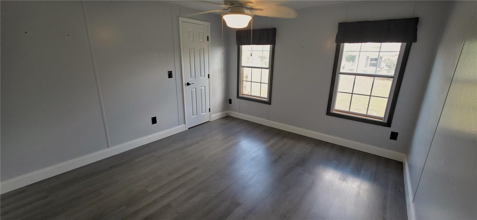 Image 21 of 28 For 9289 Scepter Avenue