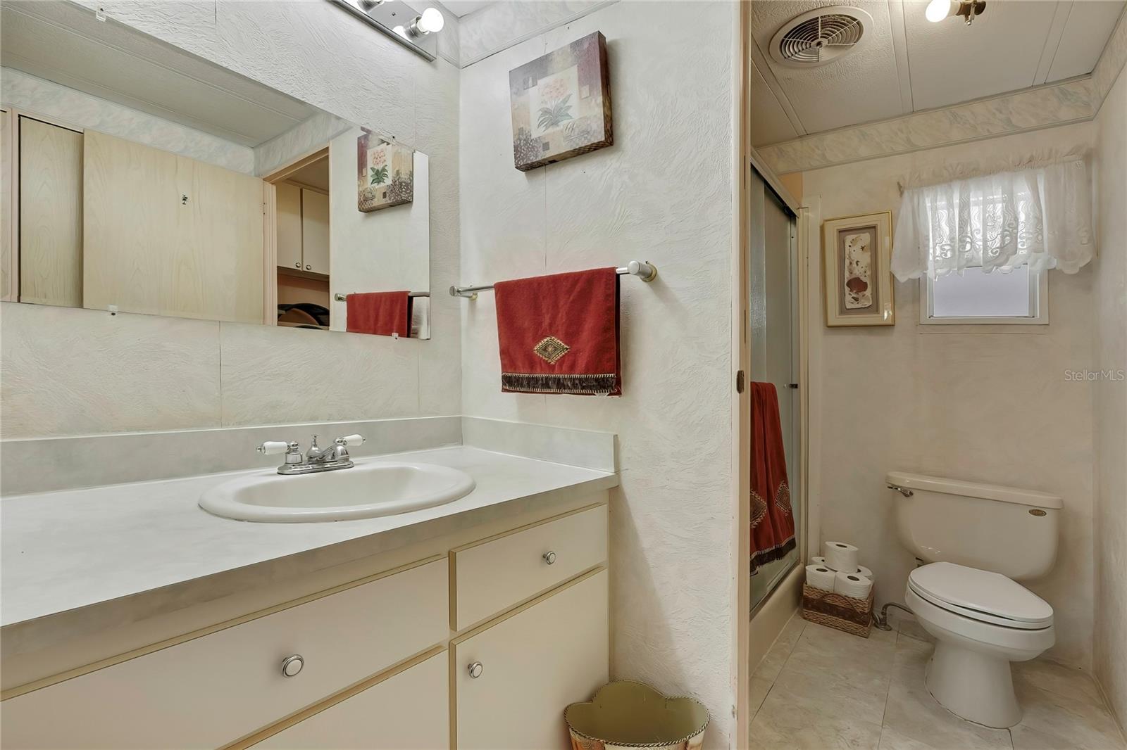 Image 22 of 40 For 4809 Empress Lane