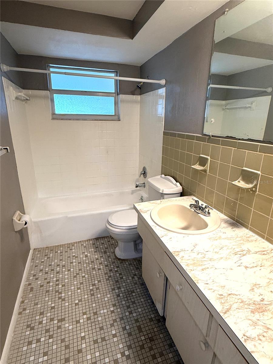 Image 7 of 10 For 10921 Oldham Road