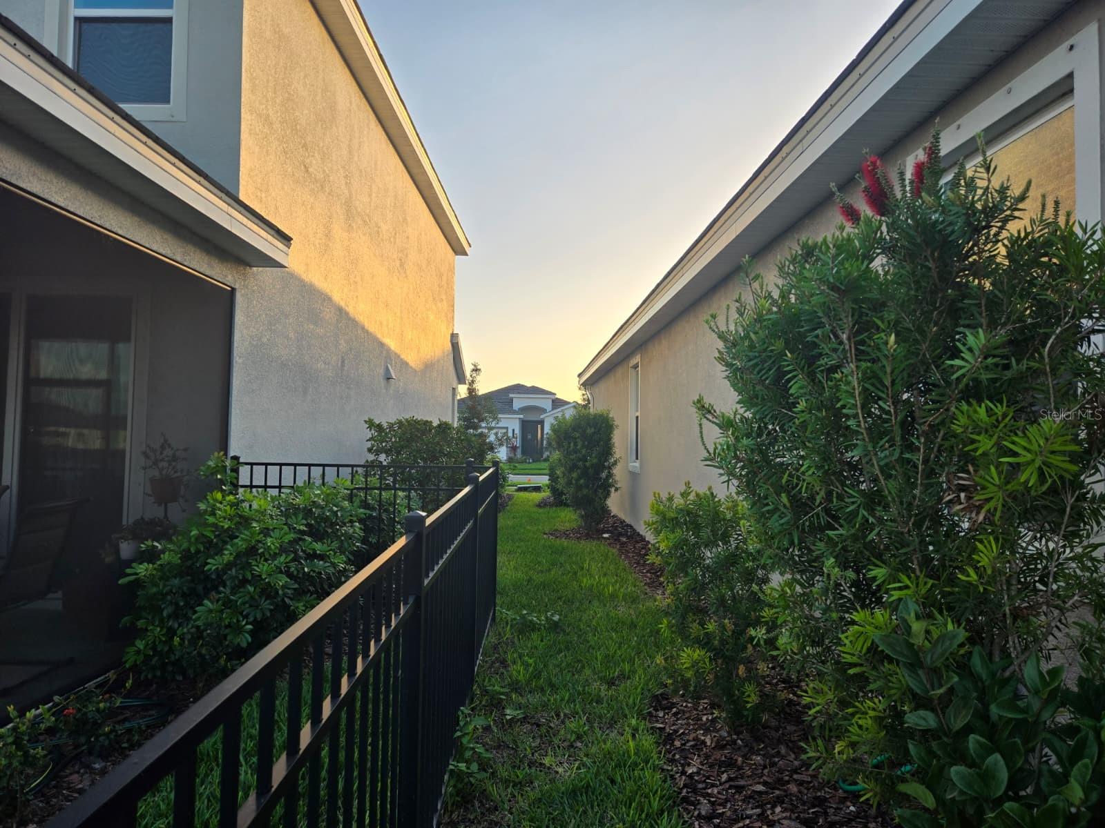 Image 10 of 36 For 17841 Gulf Ranch Place