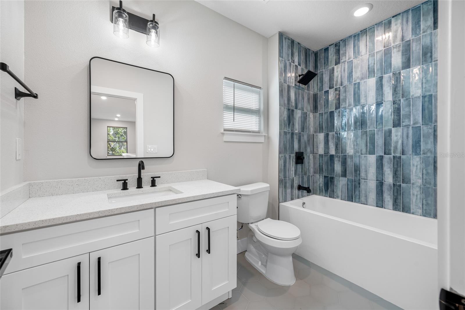 Image 11 of 48 For 2738 16th Avenue N