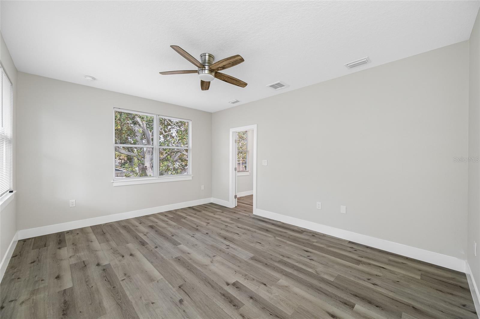 Image 26 of 48 For 2738 16th Avenue N