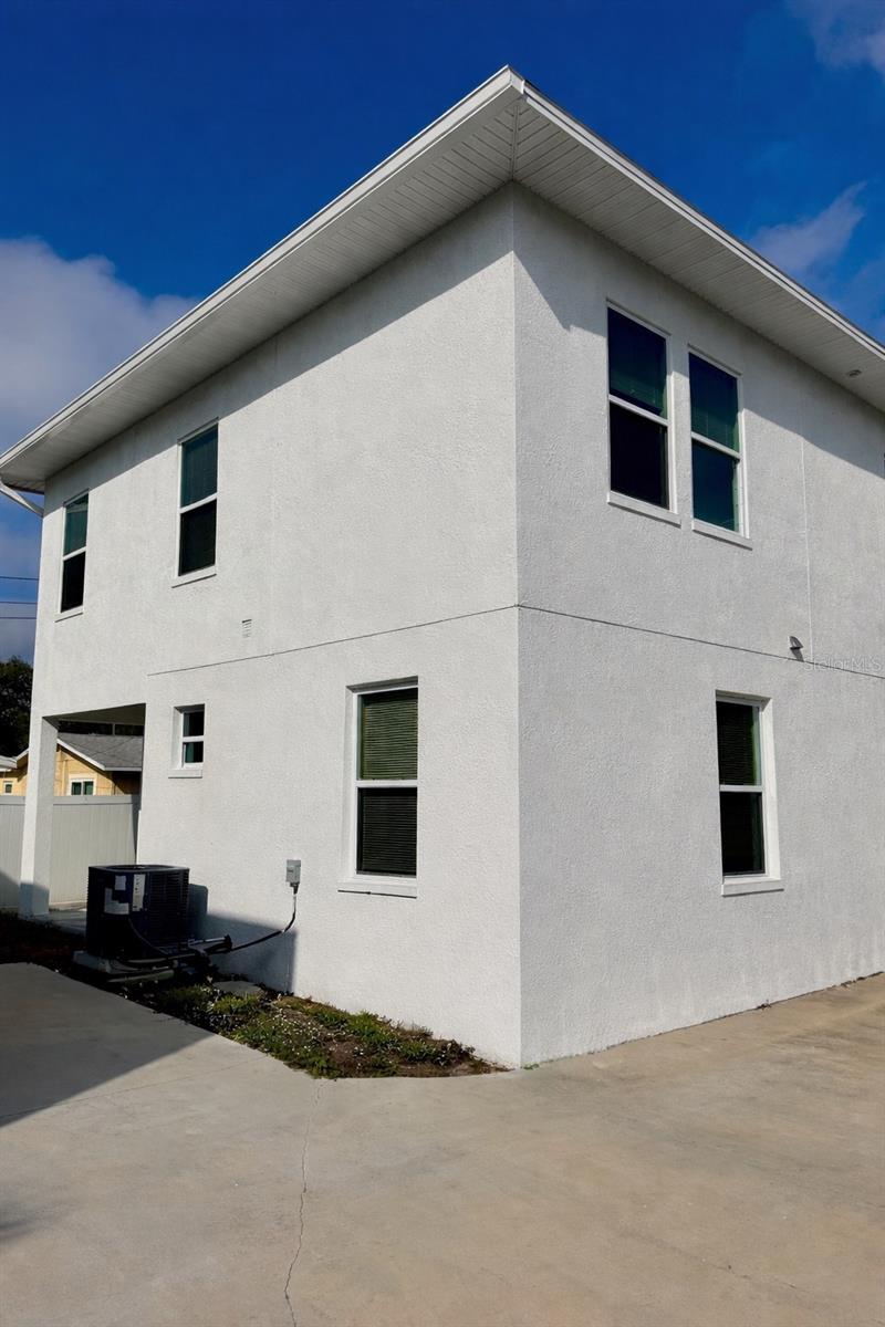 Image 3 of 48 For 2738 16th Avenue N