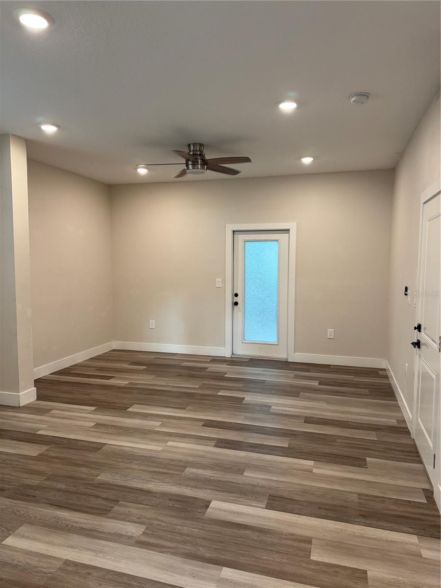 Image 30 of 48 For 2738 16th Avenue N