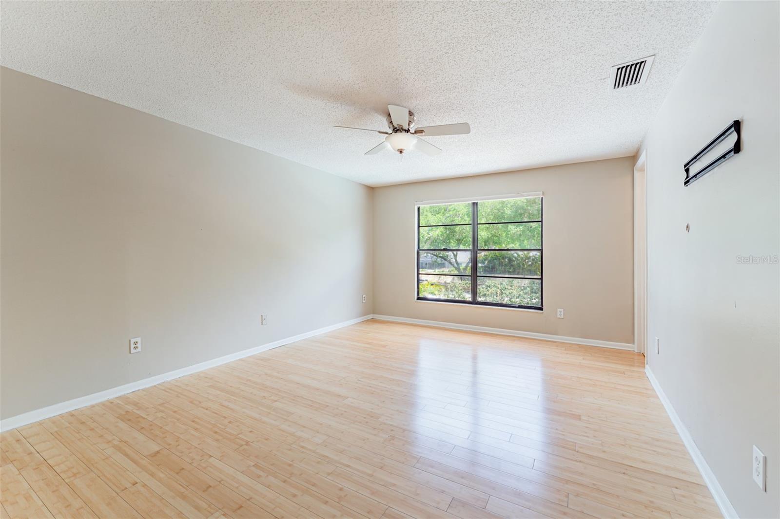 Image 31 of 59 For 16203 Fantasia Drive