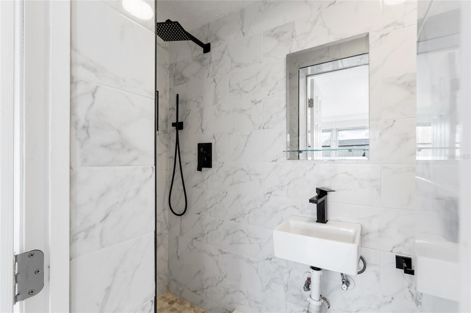 Image 15 of 24 For 5648 Saren Drive