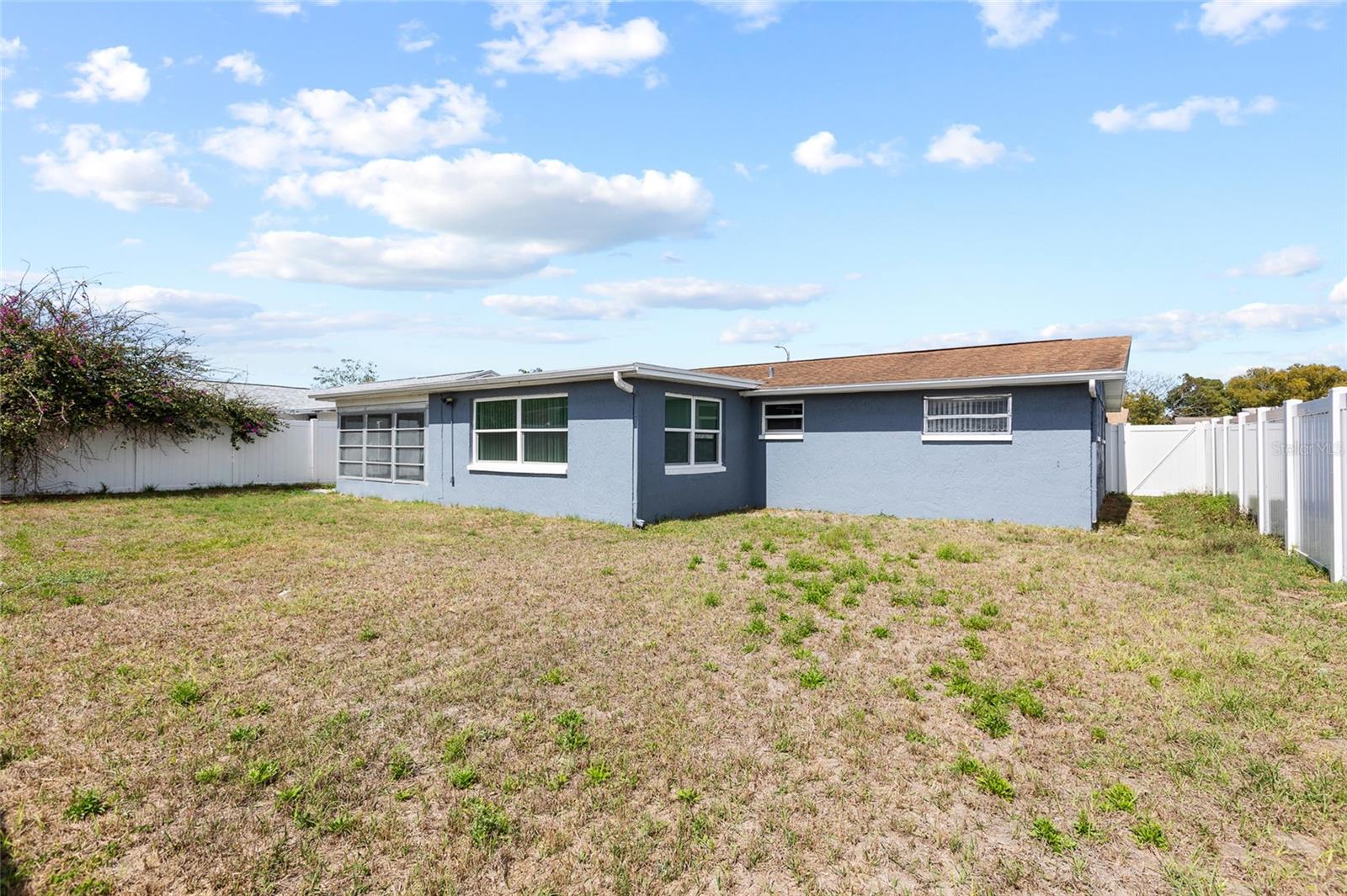 Image 22 of 24 For 5648 Saren Drive