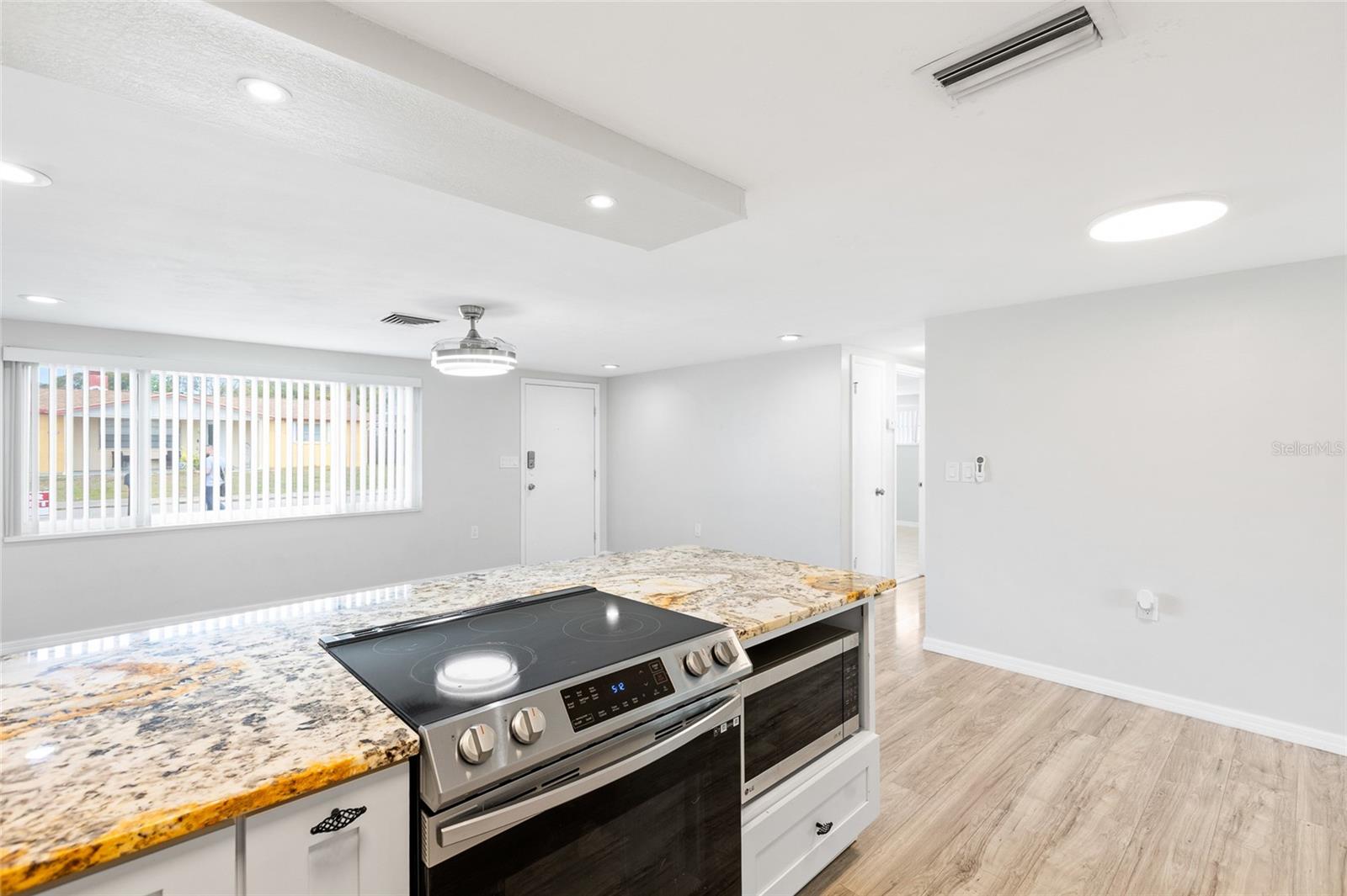 Image 8 of 24 For 5648 Saren Drive