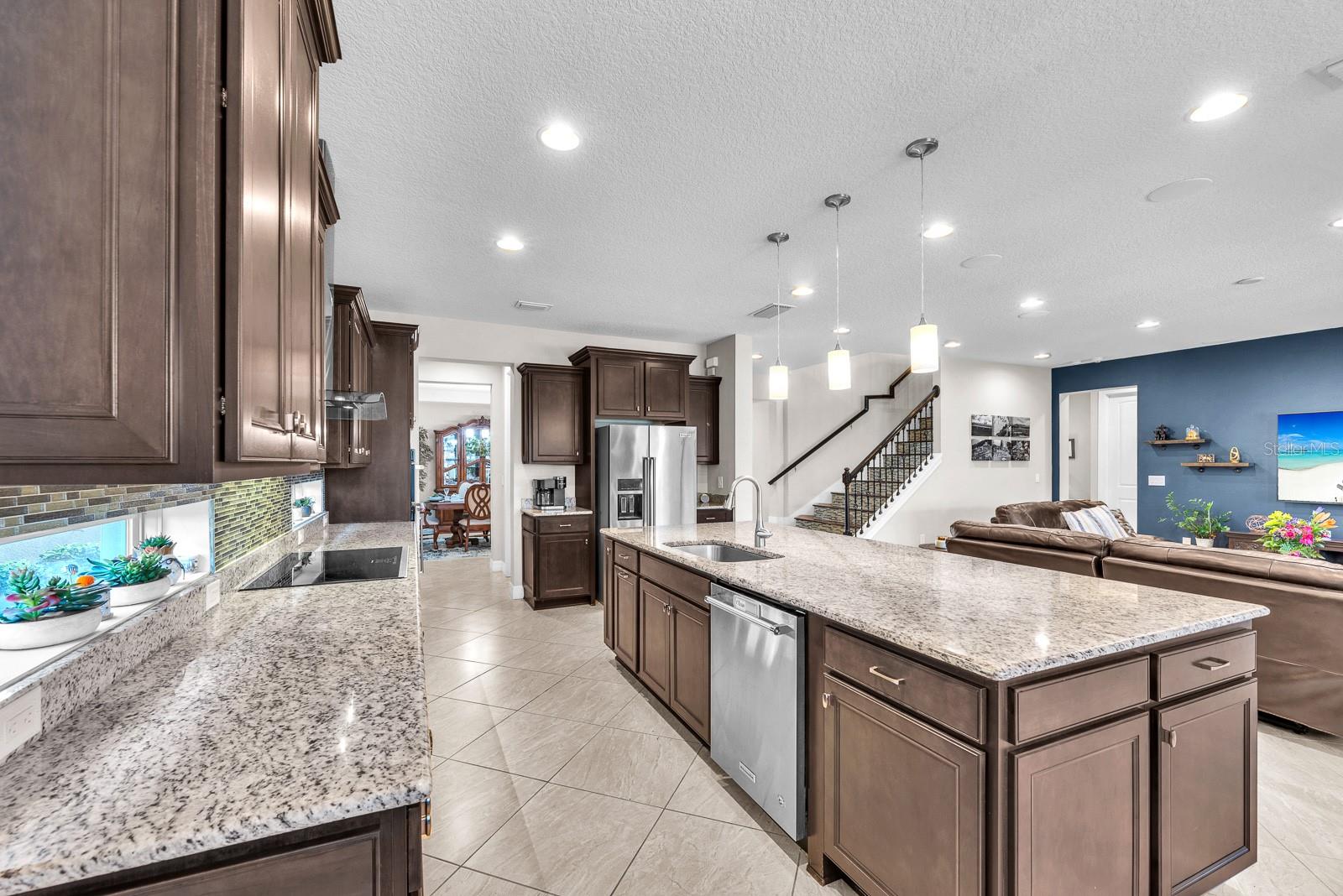 Image 17 of 59 For 10407 Tree Skylark Place