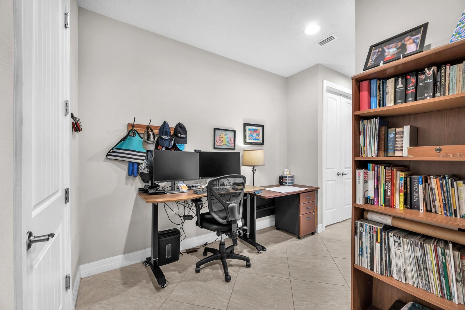 Image 24 of 59 For 10407 Tree Skylark Place