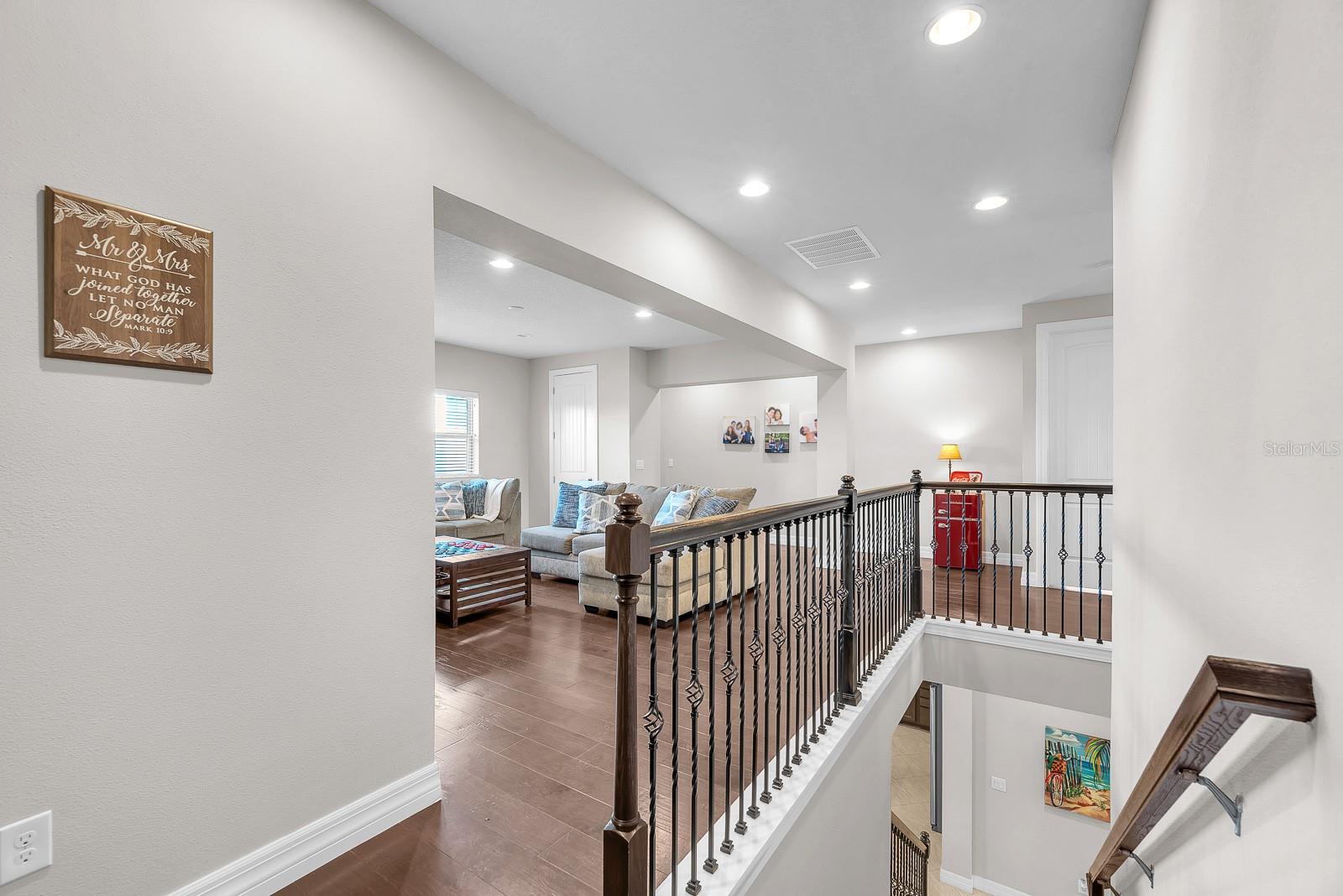 Image 27 of 59 For 10407 Tree Skylark Place