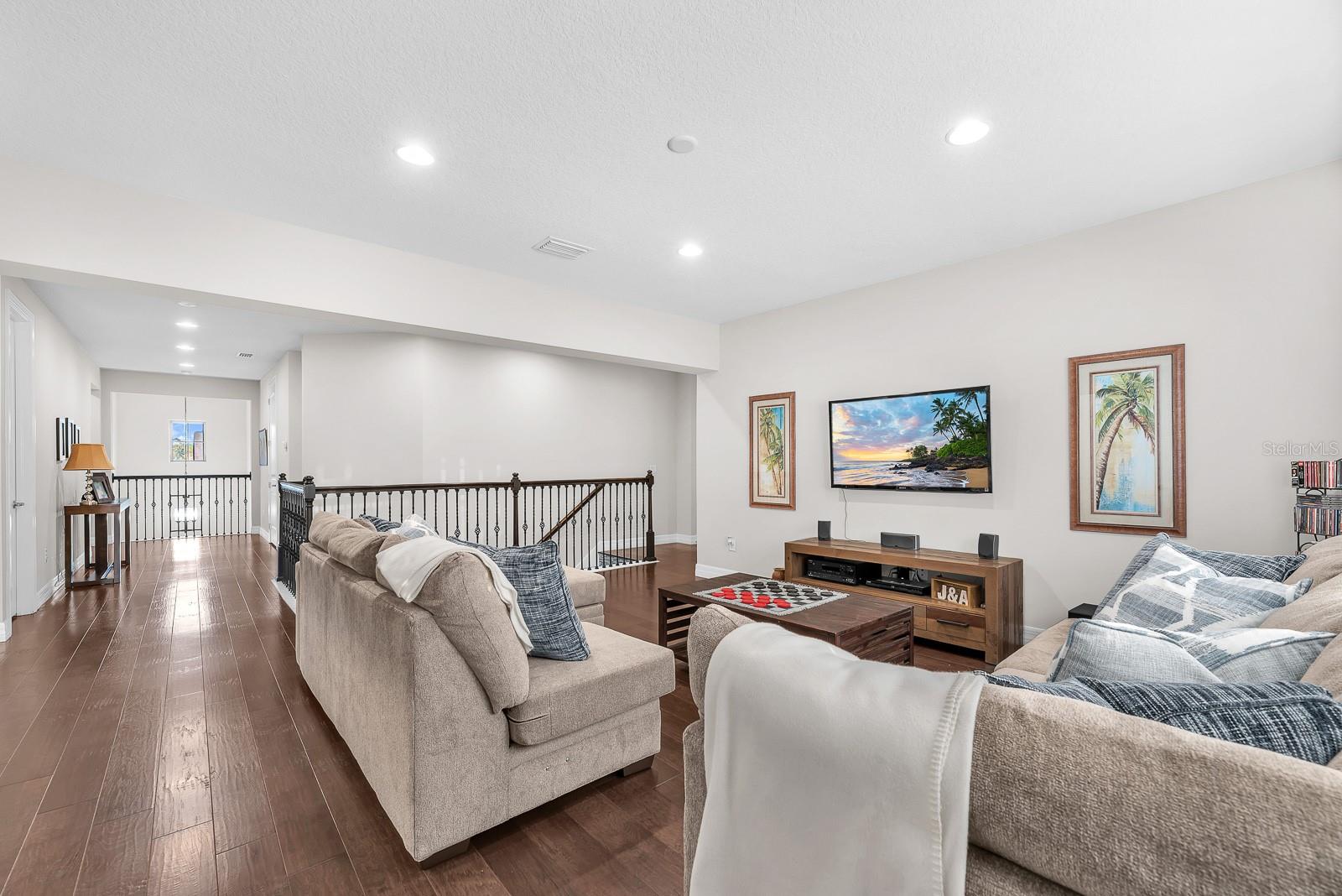 Image 29 of 59 For 10407 Tree Skylark Place