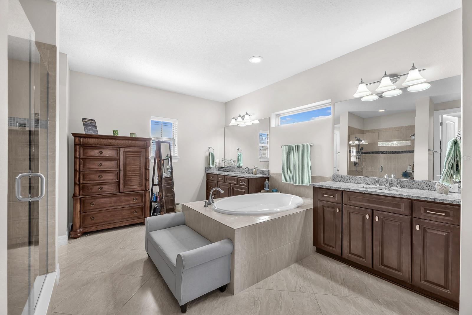 Image 34 of 59 For 10407 Tree Skylark Place