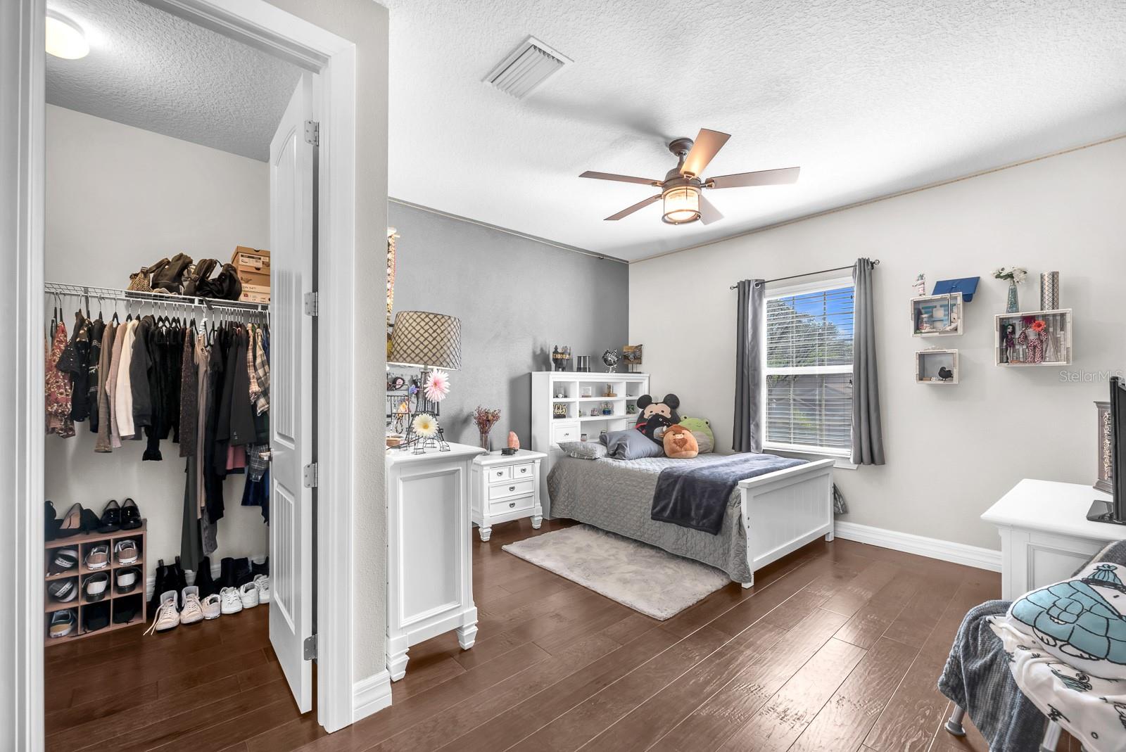 Image 42 of 59 For 10407 Tree Skylark Place