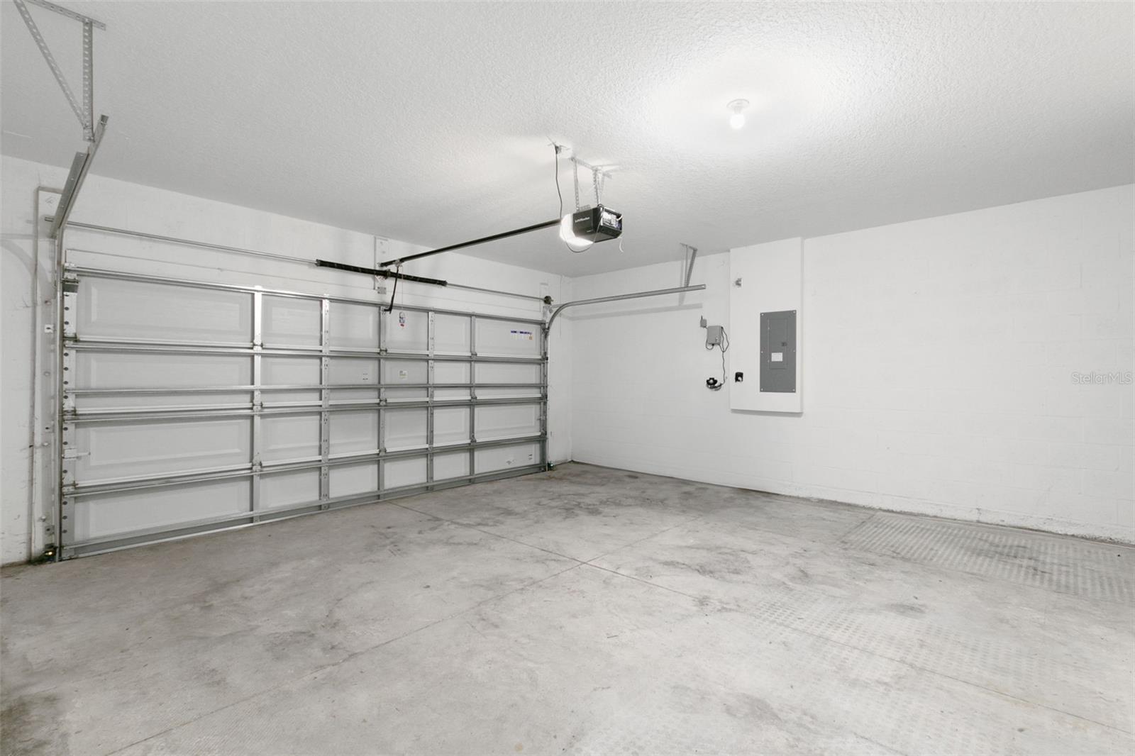 Image 10 of 32 For 5495 Warrington Town Path