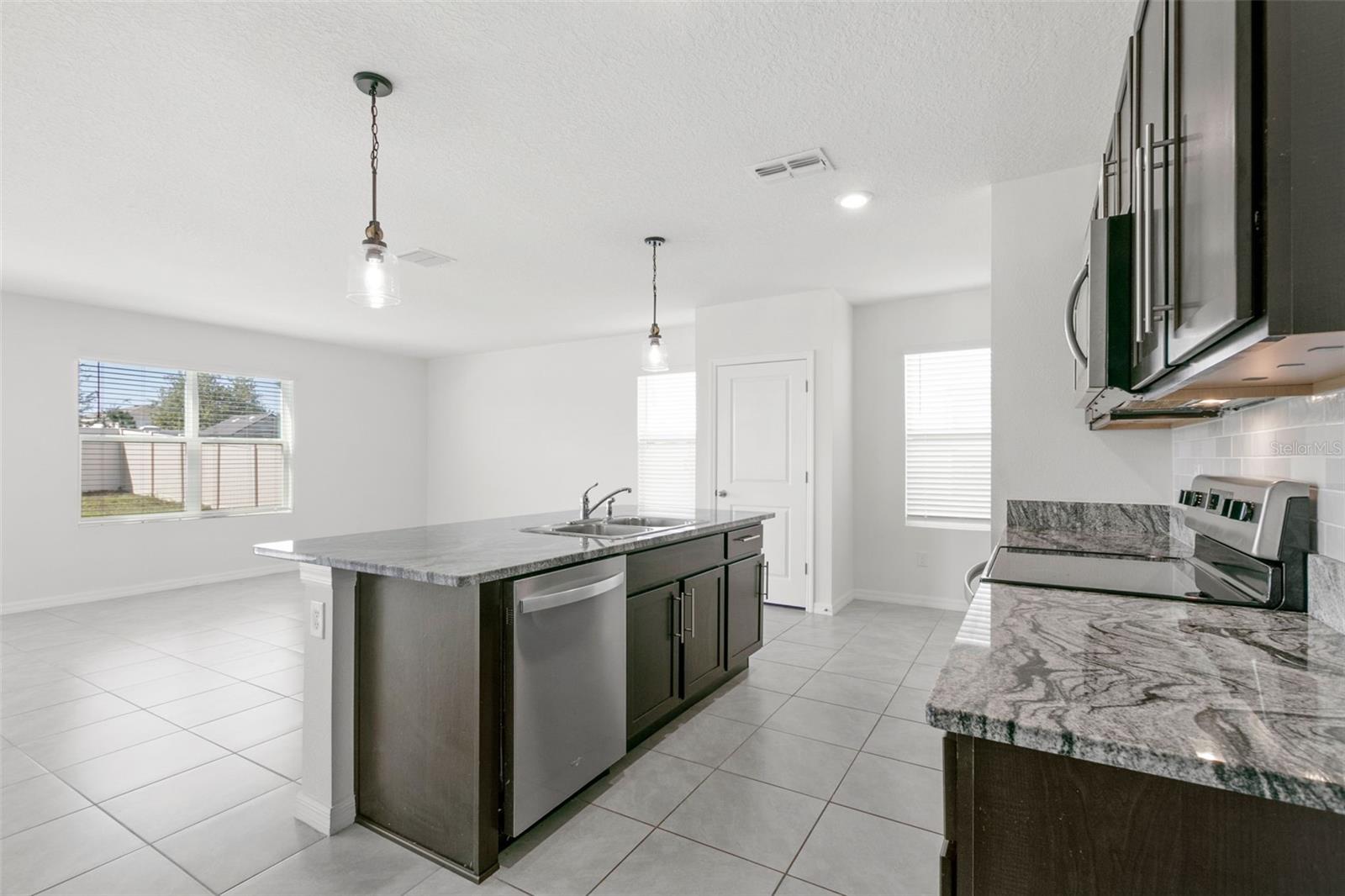 Image 14 of 32 For 5495 Warrington Town Path