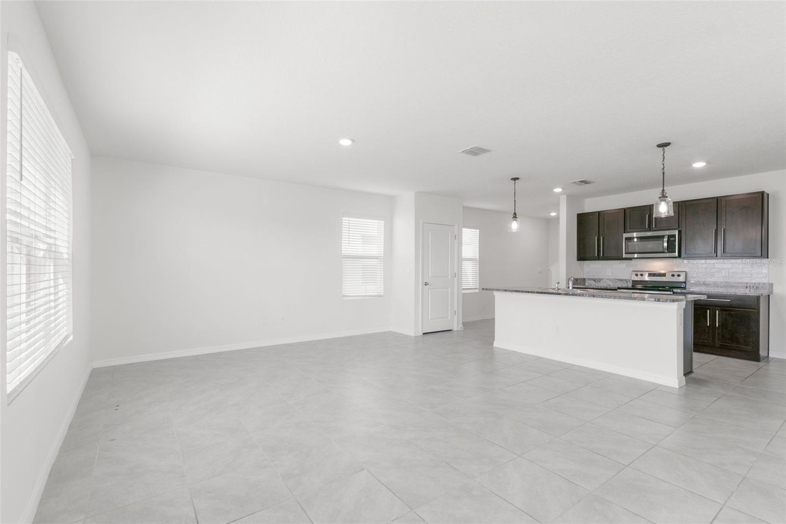 Image 17 of 32 For 5495 Warrington Town Path