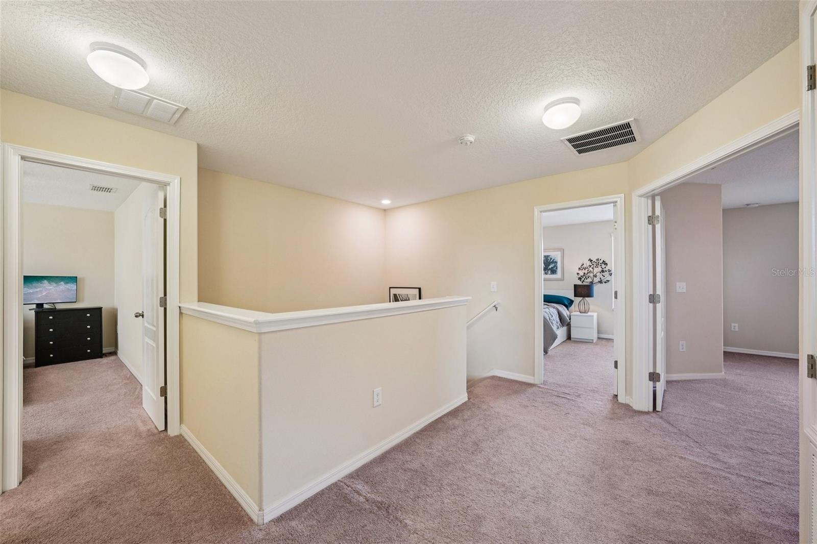 Image 13 of 42 For 10914 Whitecap Drive