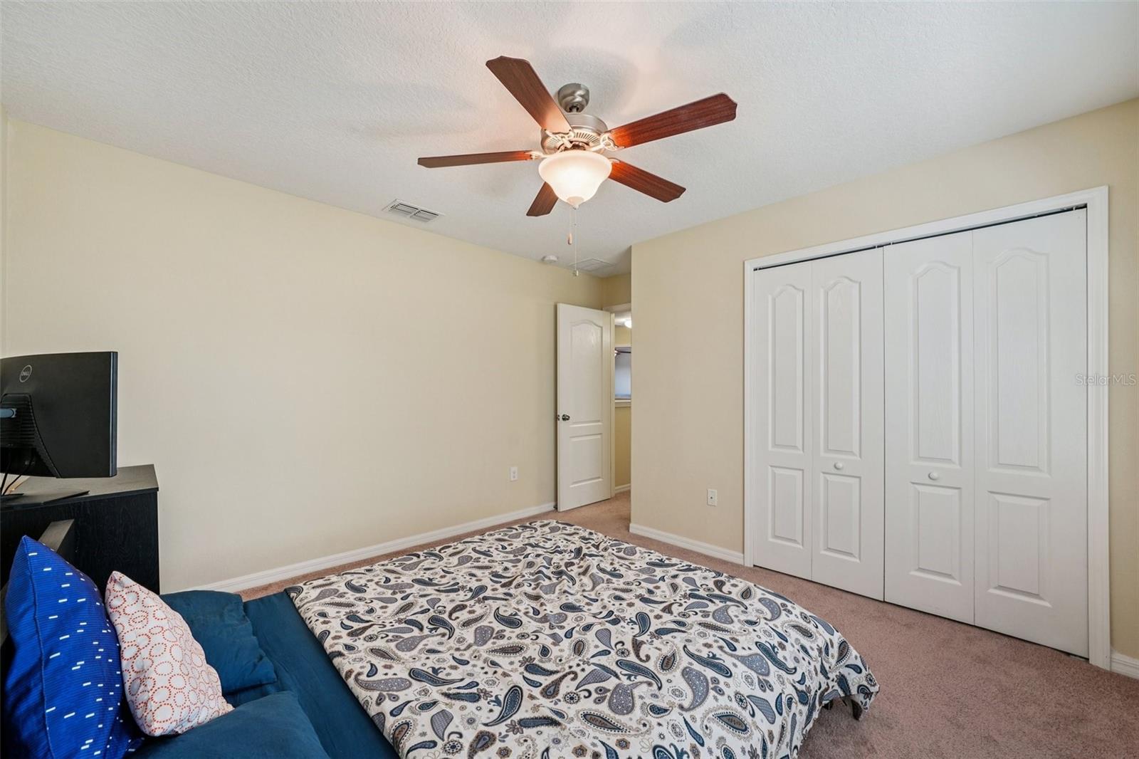 Image 22 of 42 For 10914 Whitecap Drive