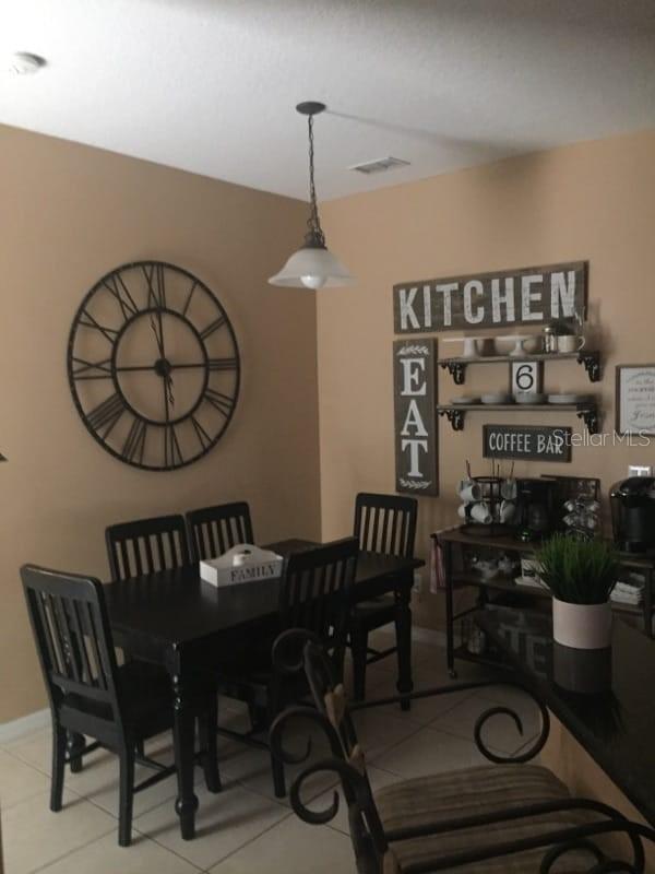 Image 4 of 5 For 2364 Victoria Falls Drive