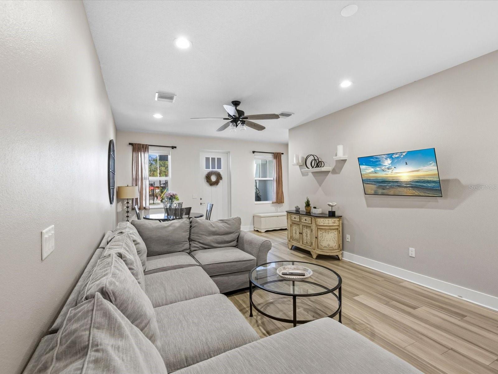 Image 12 of 82 For 418 Finn Way