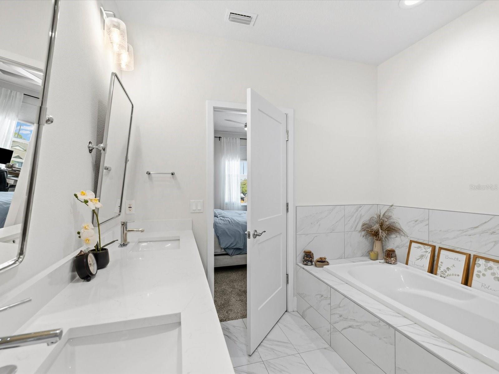 Image 30 of 82 For 418 Finn Way