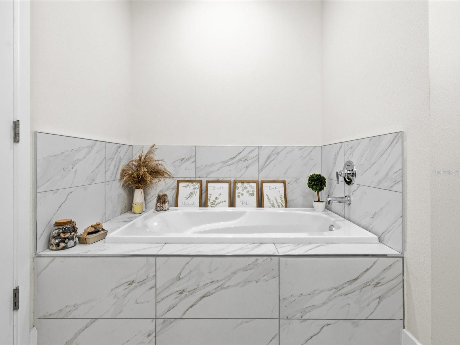 Image 31 of 82 For 418 Finn Way