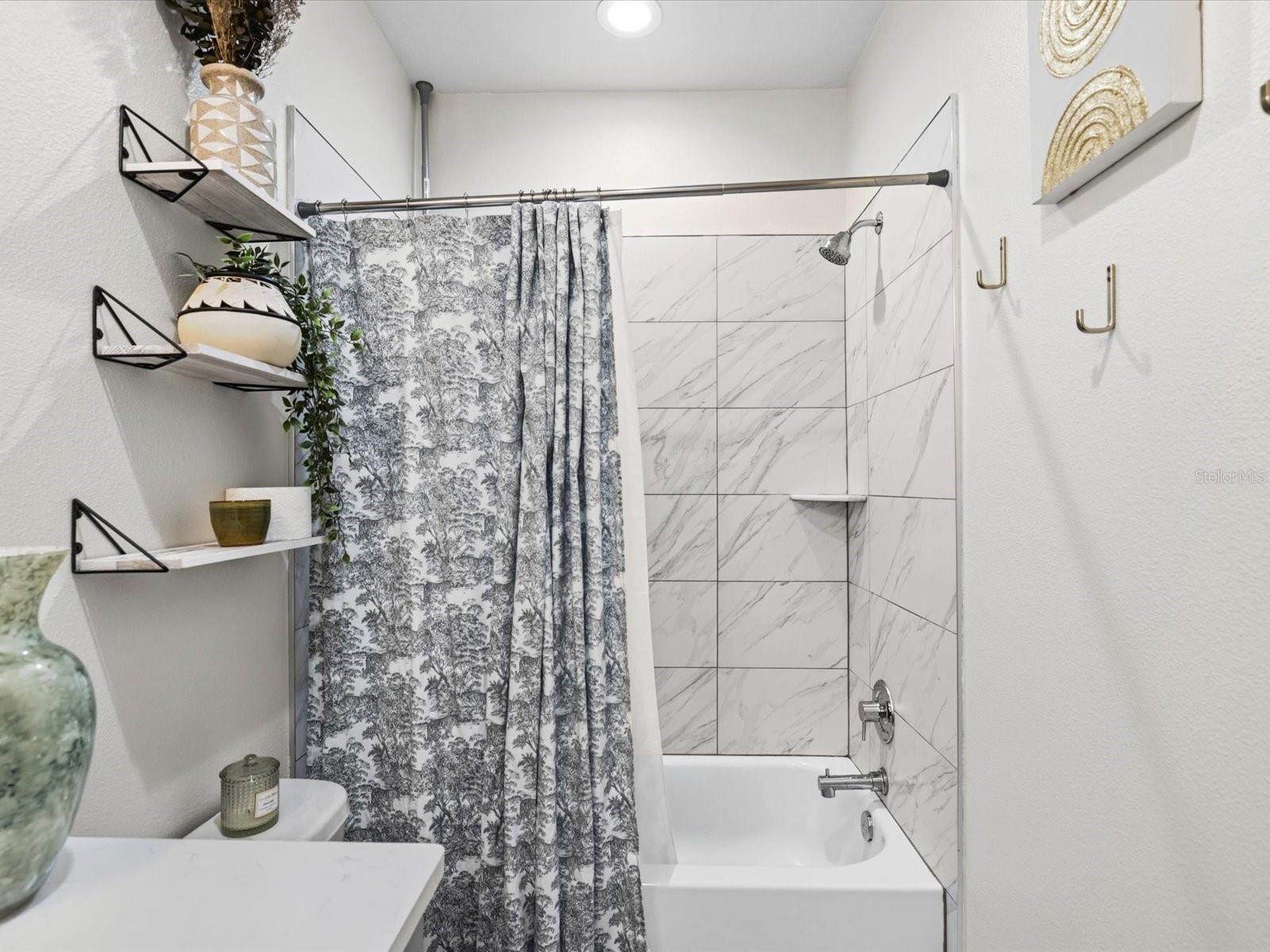 Image 36 of 82 For 418 Finn Way