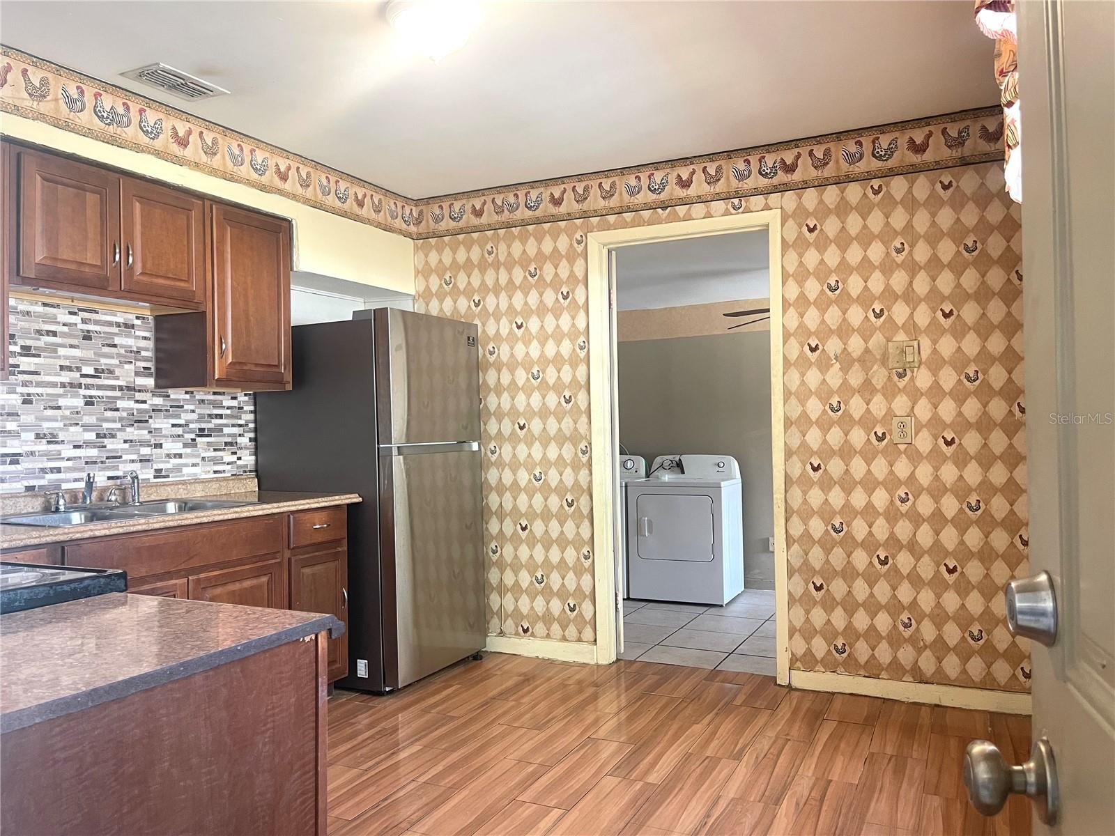 Image 5 of 11 For 4103 Hanna Avenue