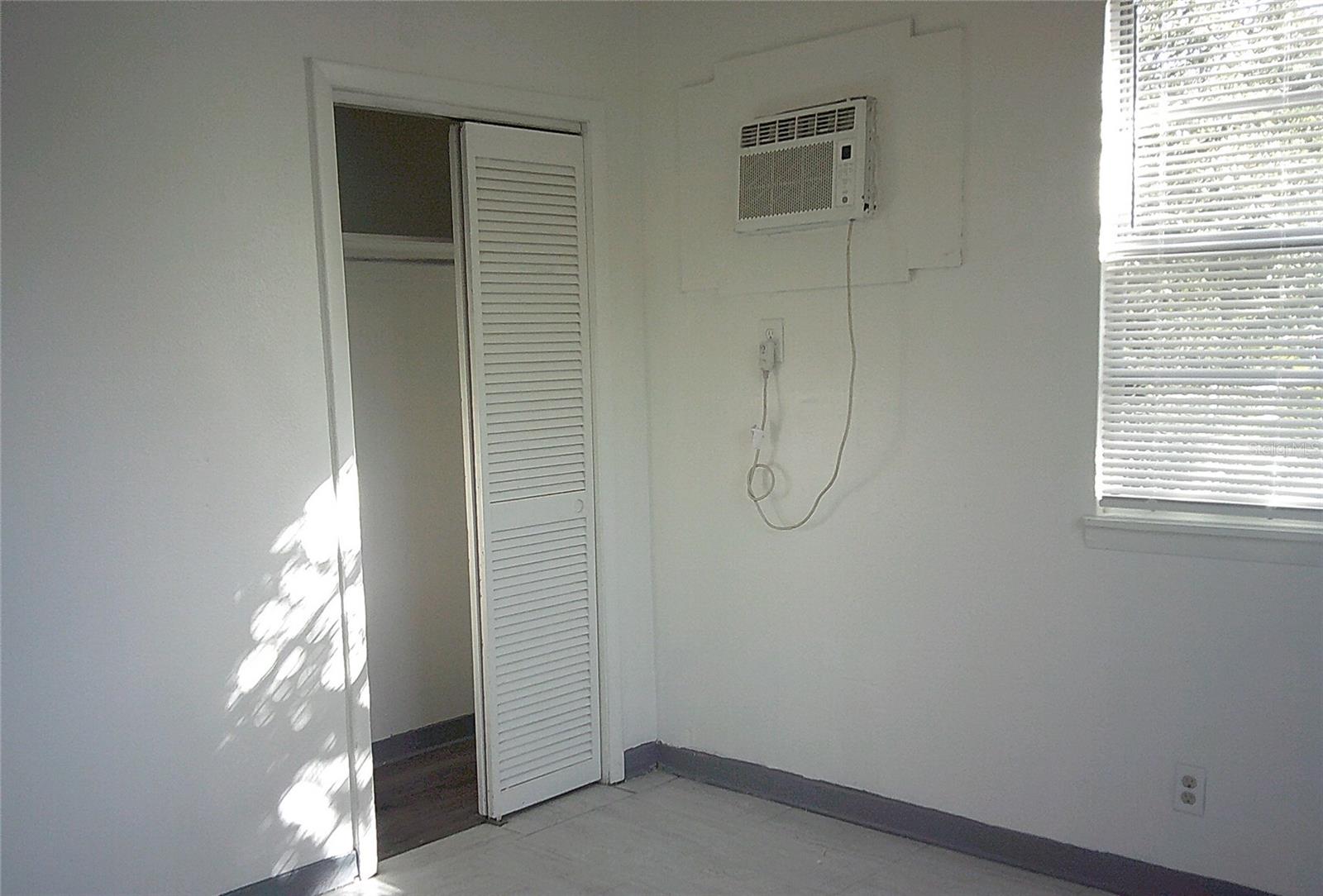 Image 10 of 20 For 1060 65th Street S