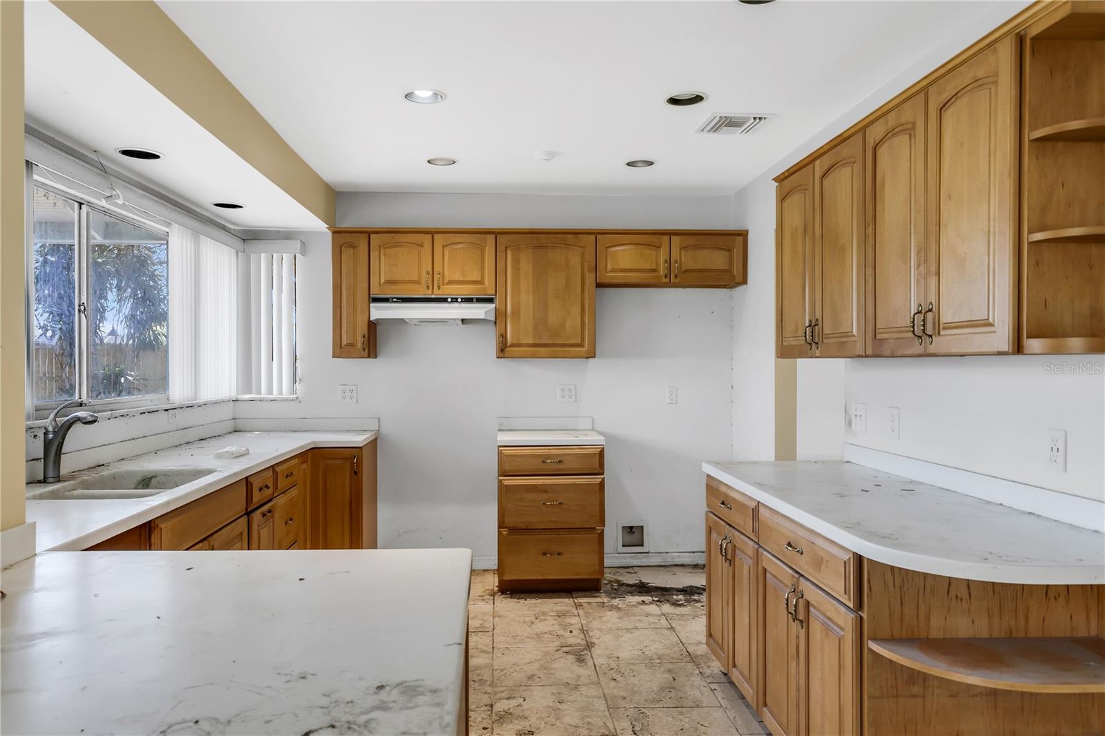 Image 10 of 49 For 6734 Twelve Oaks Boulevard