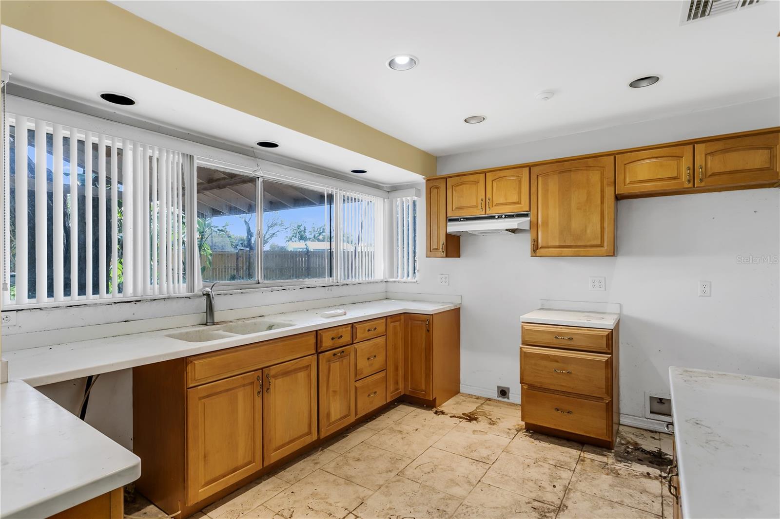 Image 11 of 49 For 6734 Twelve Oaks Boulevard