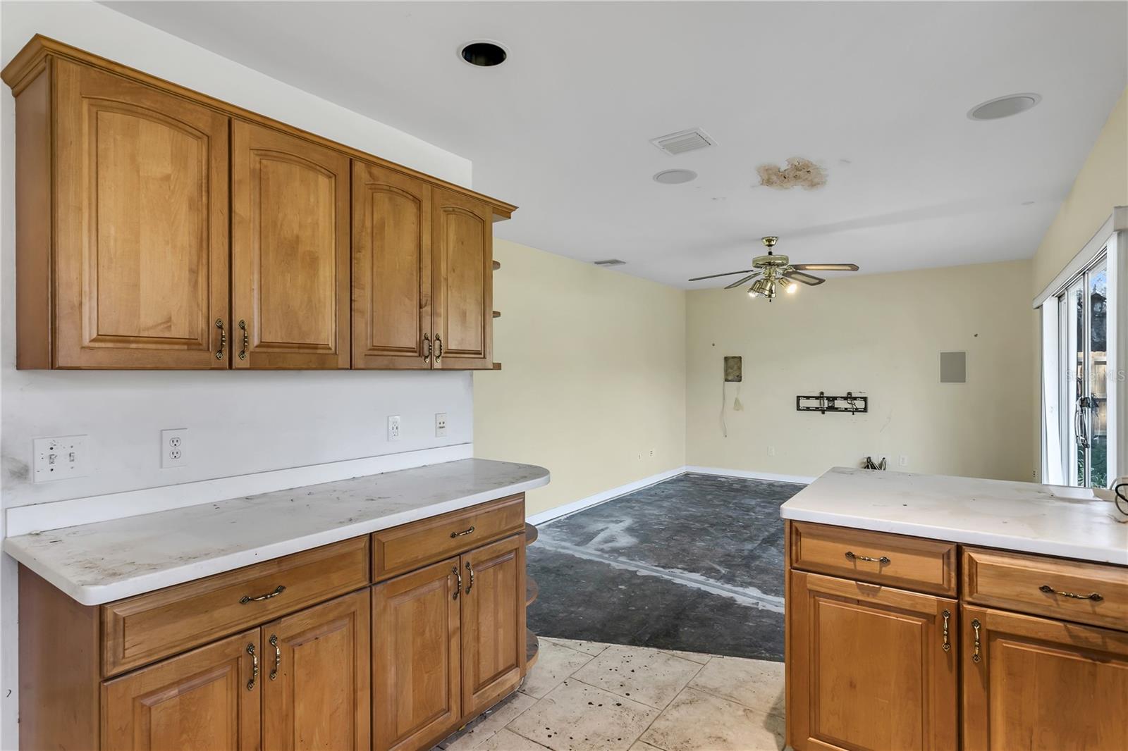 Image 13 of 49 For 6734 Twelve Oaks Boulevard