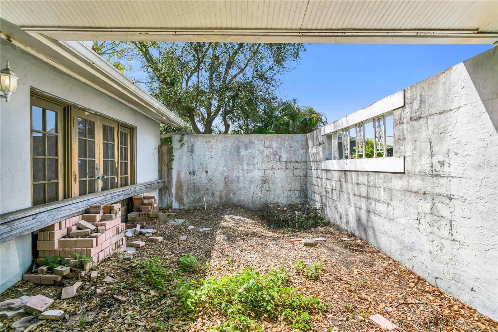 Image 4 of 49 For 6734 Twelve Oaks Boulevard