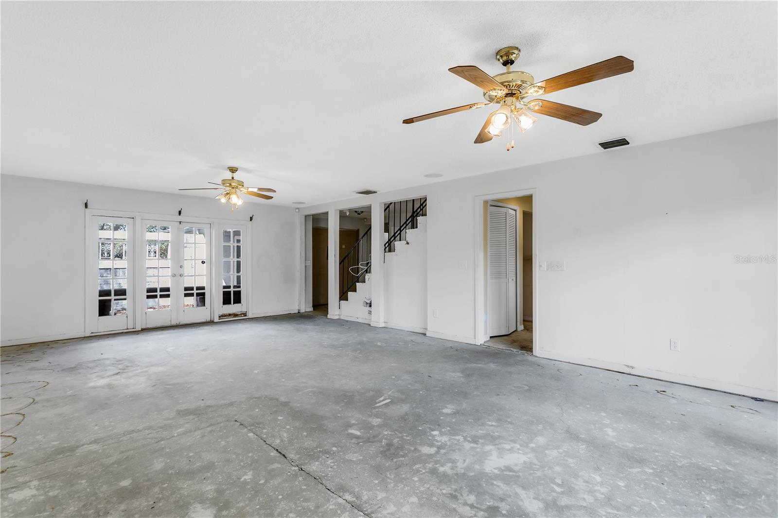 Image 7 of 49 For 6734 Twelve Oaks Boulevard