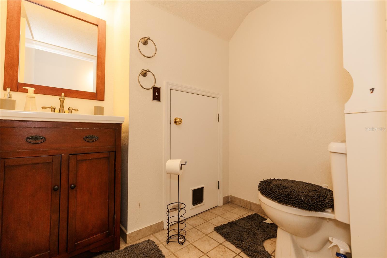 Image 6 of 22 For 10819 Brickside Court