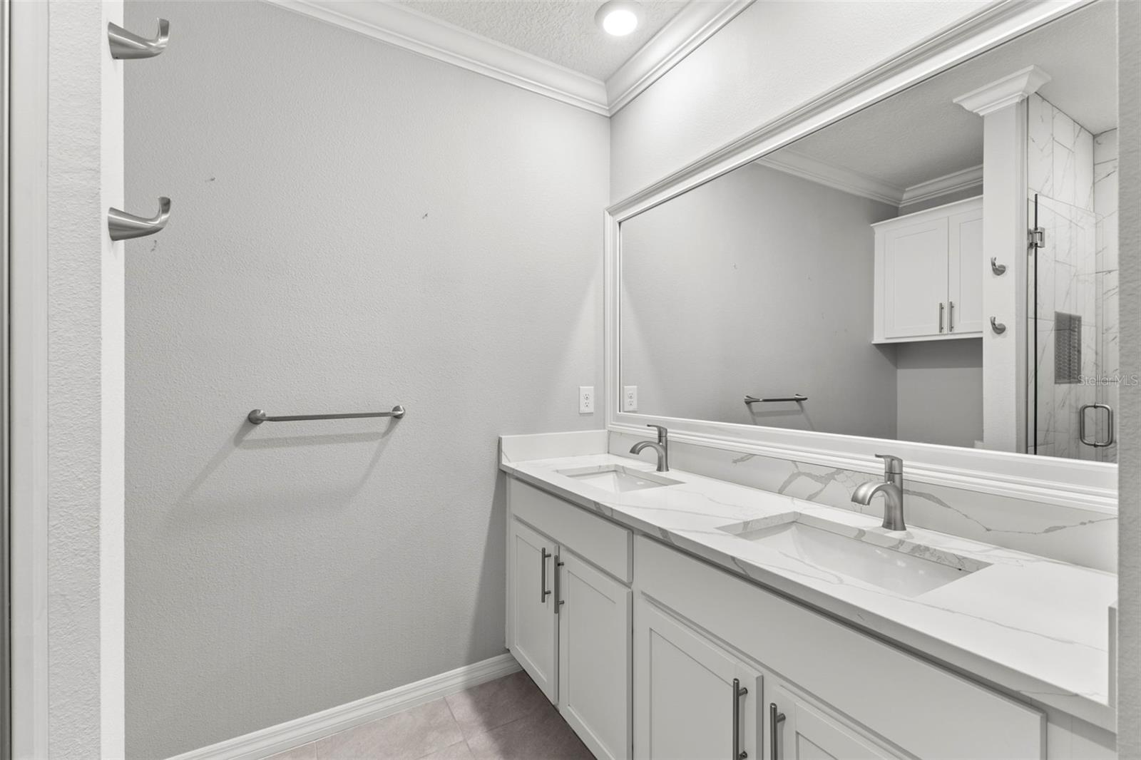 Image 17 of 25 For 31130 Penny Surf Loop