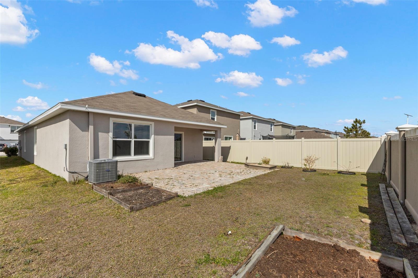 Image 24 of 25 For 31130 Penny Surf Loop