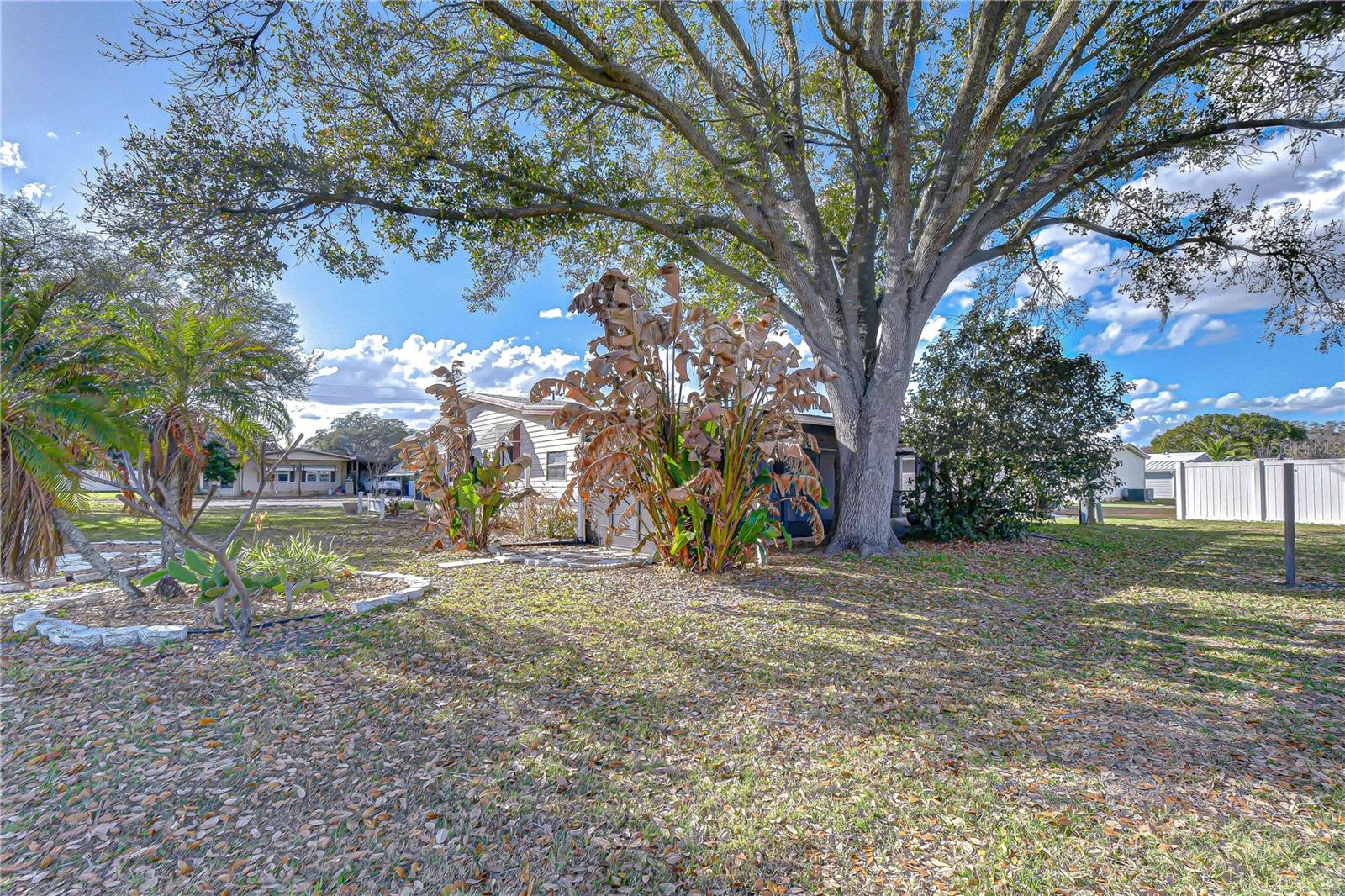 Image 22 of 66 For 5438 Antigua Drive