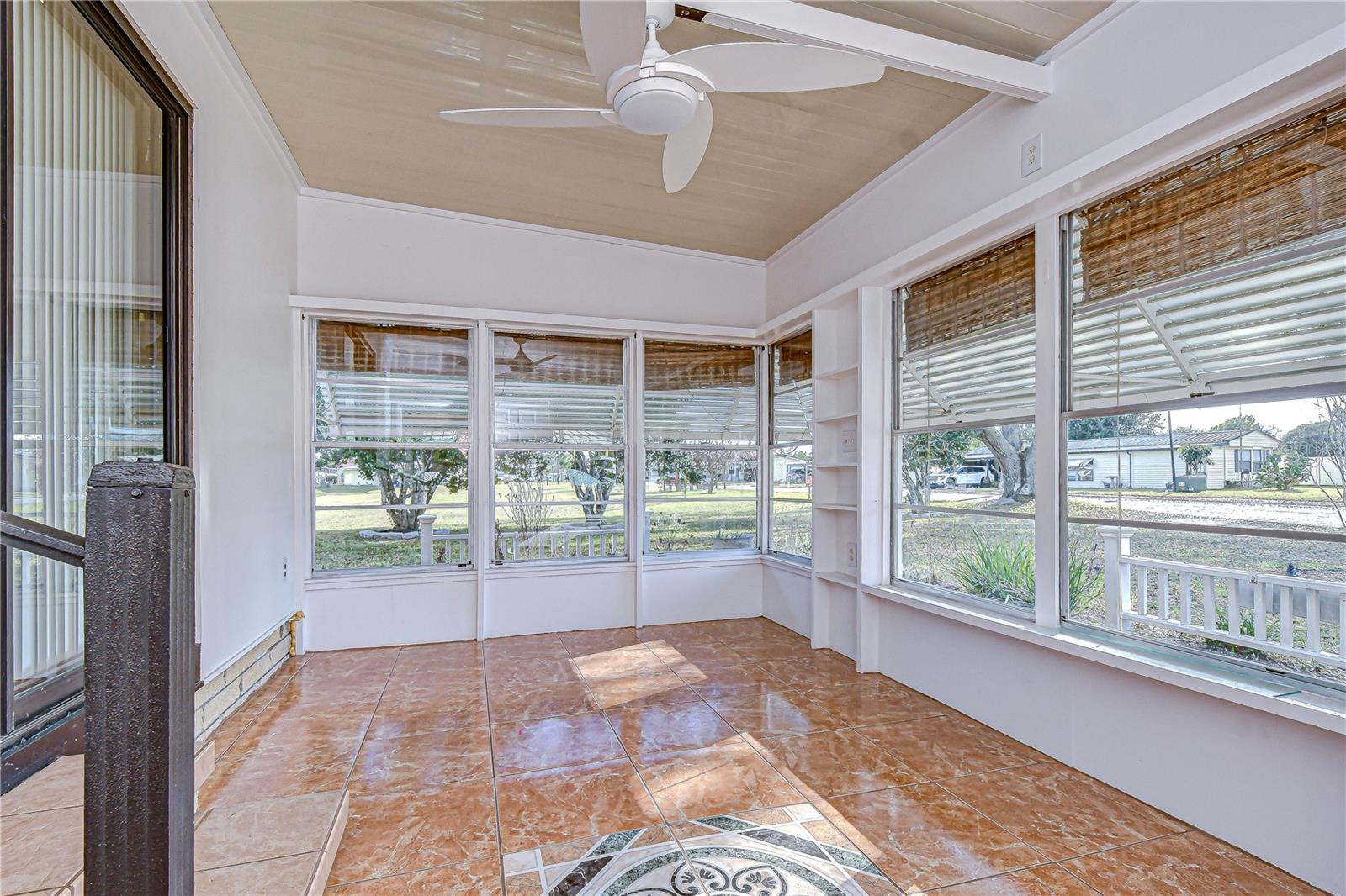 Image 27 of 66 For 5438 Antigua Drive