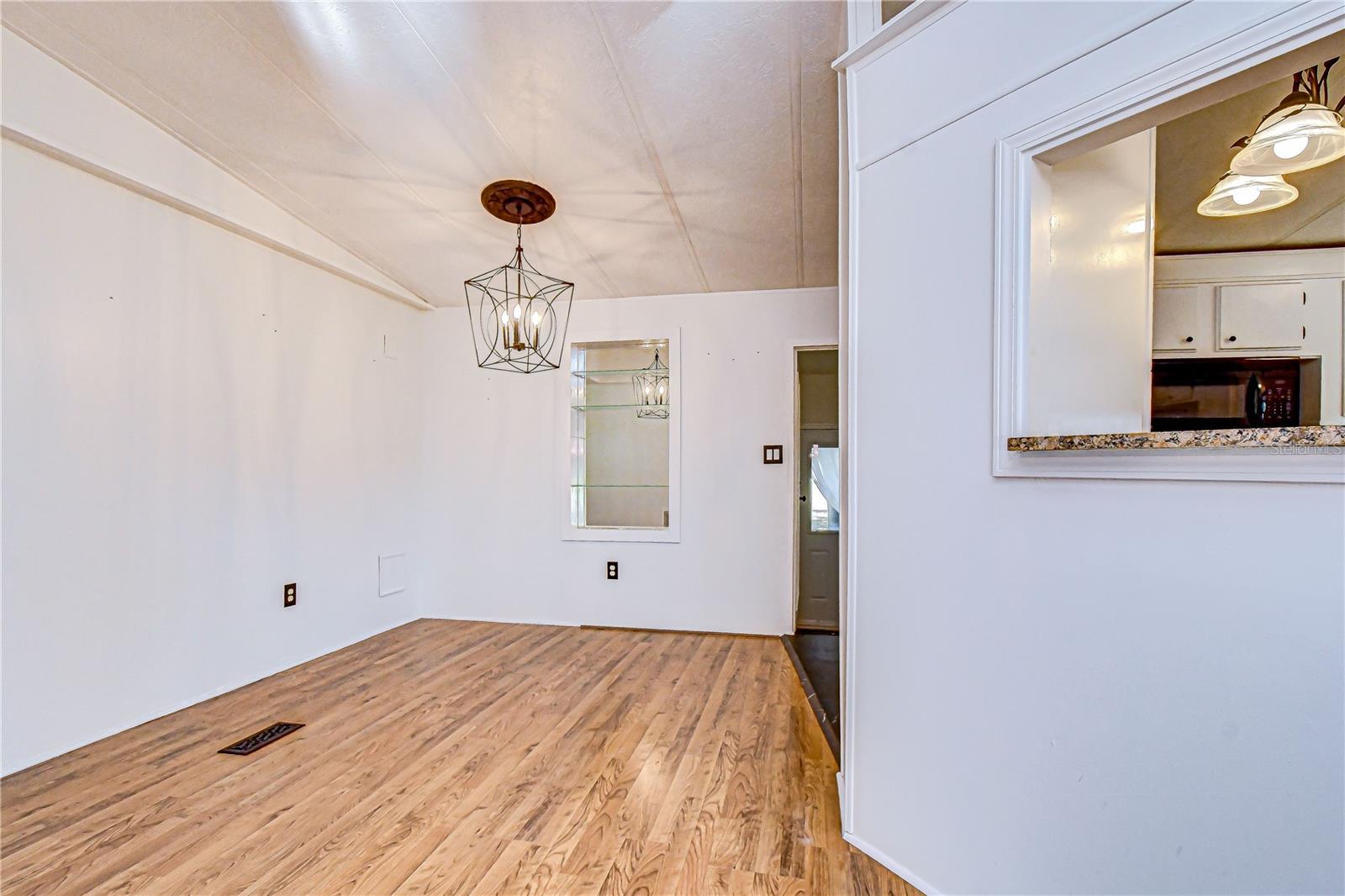 Image 32 of 66 For 5438 Antigua Drive