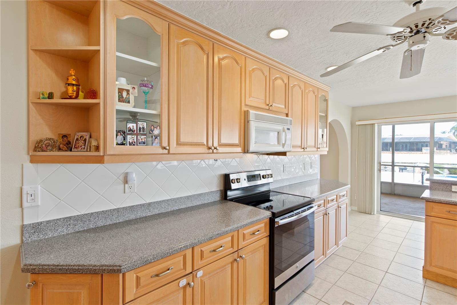 Image 10 of 69 For 4964 South Shore Drive