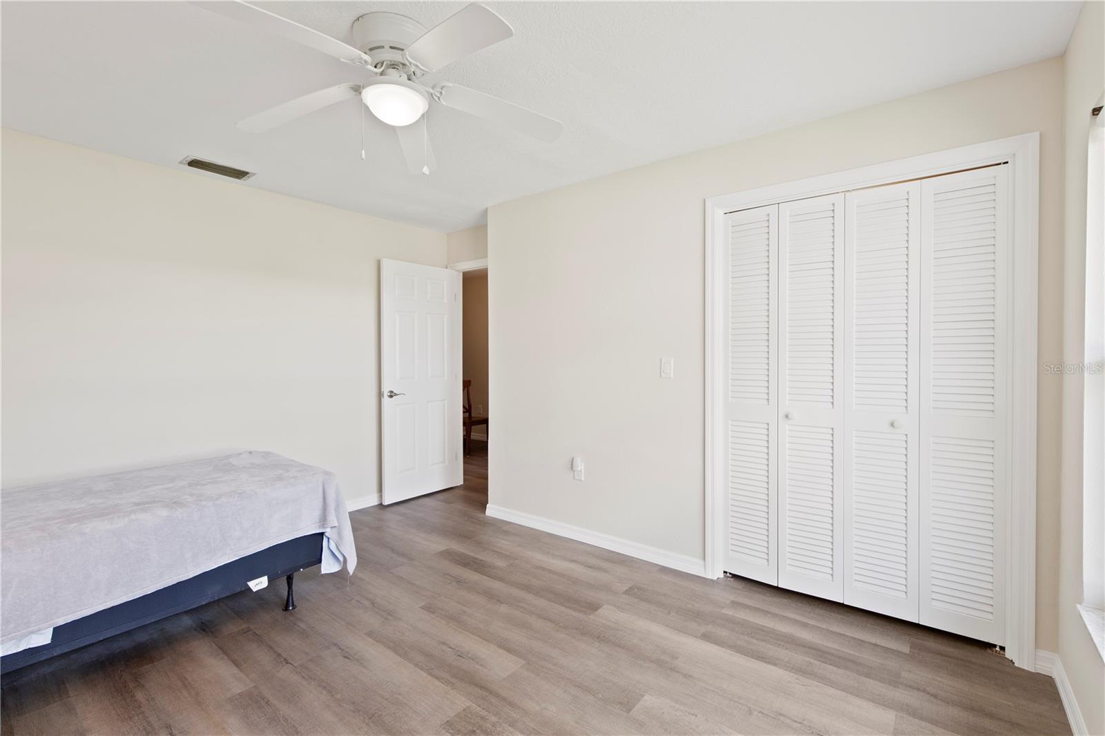 Image 37 of 69 For 4964 South Shore Drive