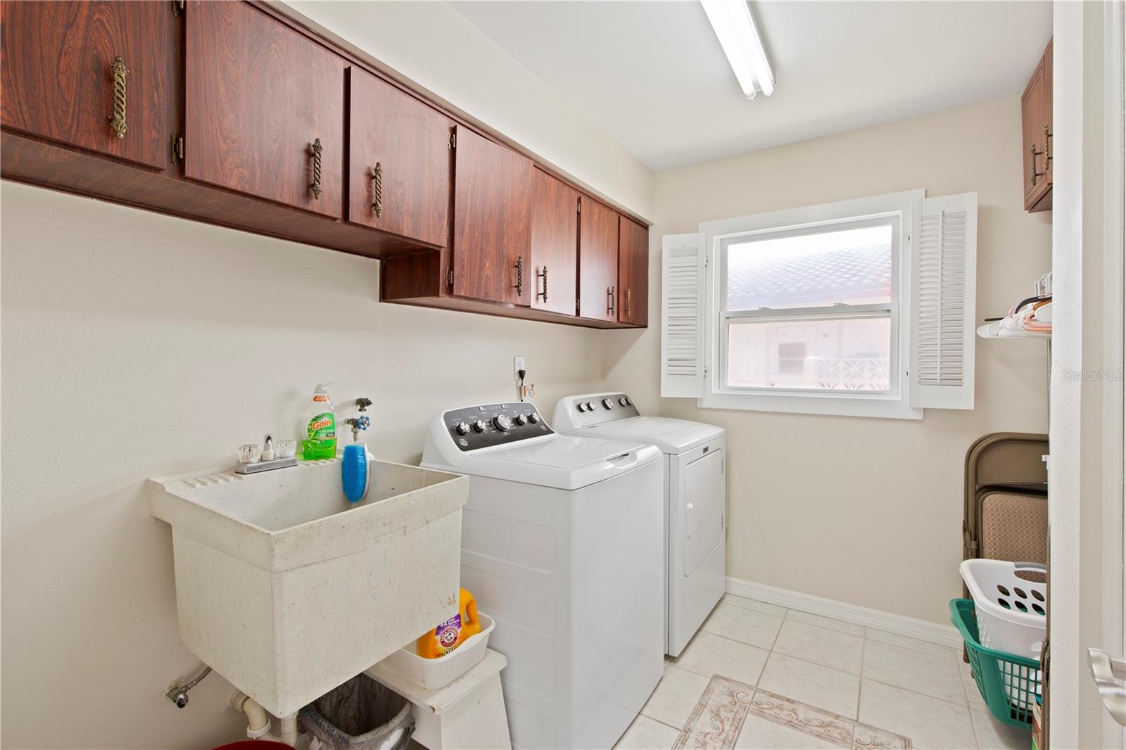 Image 39 of 69 For 4964 South Shore Drive