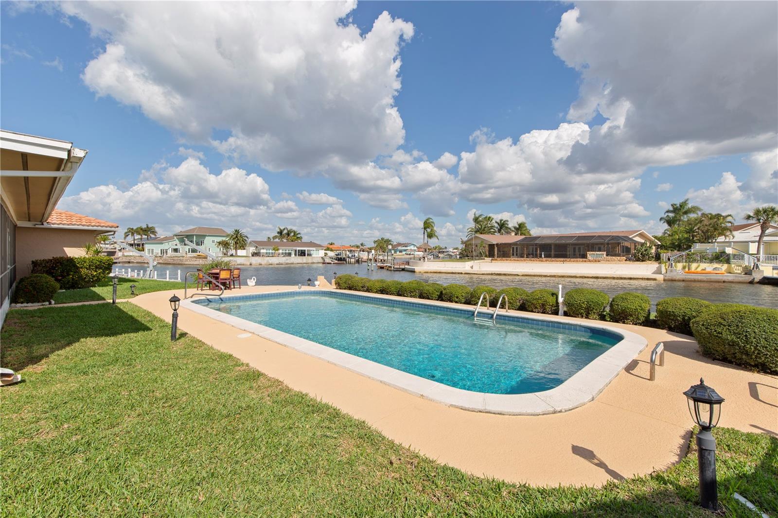 Image 45 of 69 For 4964 South Shore Drive