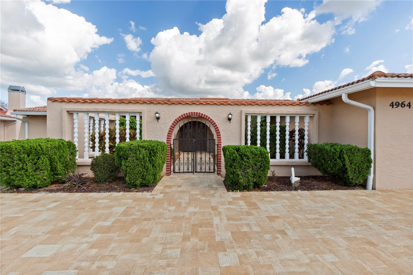 Image 5 of 69 For 4964 South Shore Drive